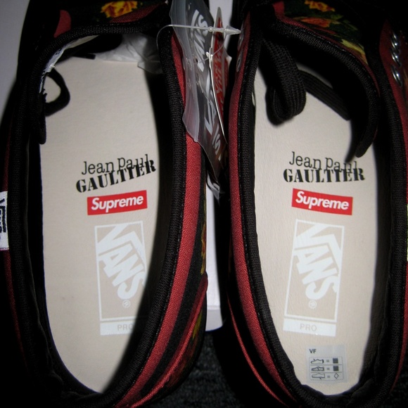 SUPREME x VANS x JEAN PAUL GAULTIER 2019 Chukka main image 4